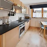 Haus Lowe 1 Stock Nr 3 Apartment *