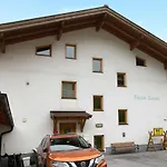 Haus Lowe 1 Stock Nr 3 *