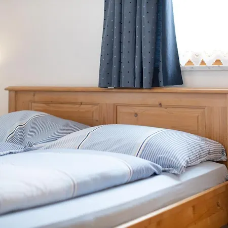 Haus Lowe 1 Stock Nr 3 Апартаменты *