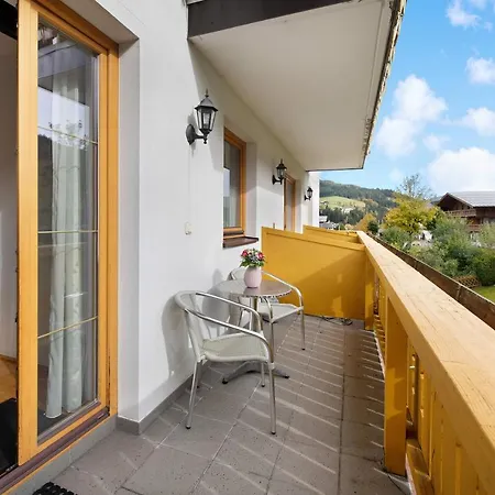 Haus Lowe 1 Stock Nr 3 Apartment *